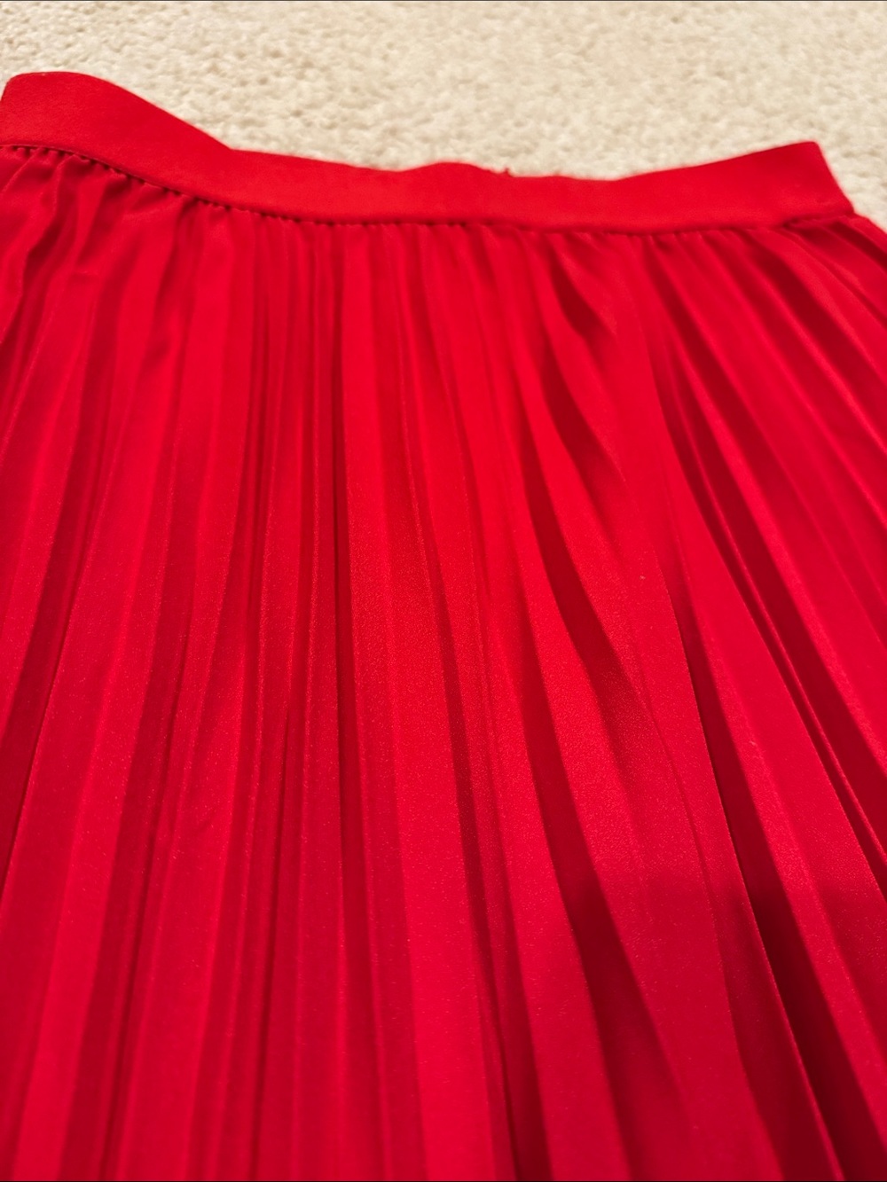 *Classic Red Pleated Midi Skirt - Picture 2 of 3